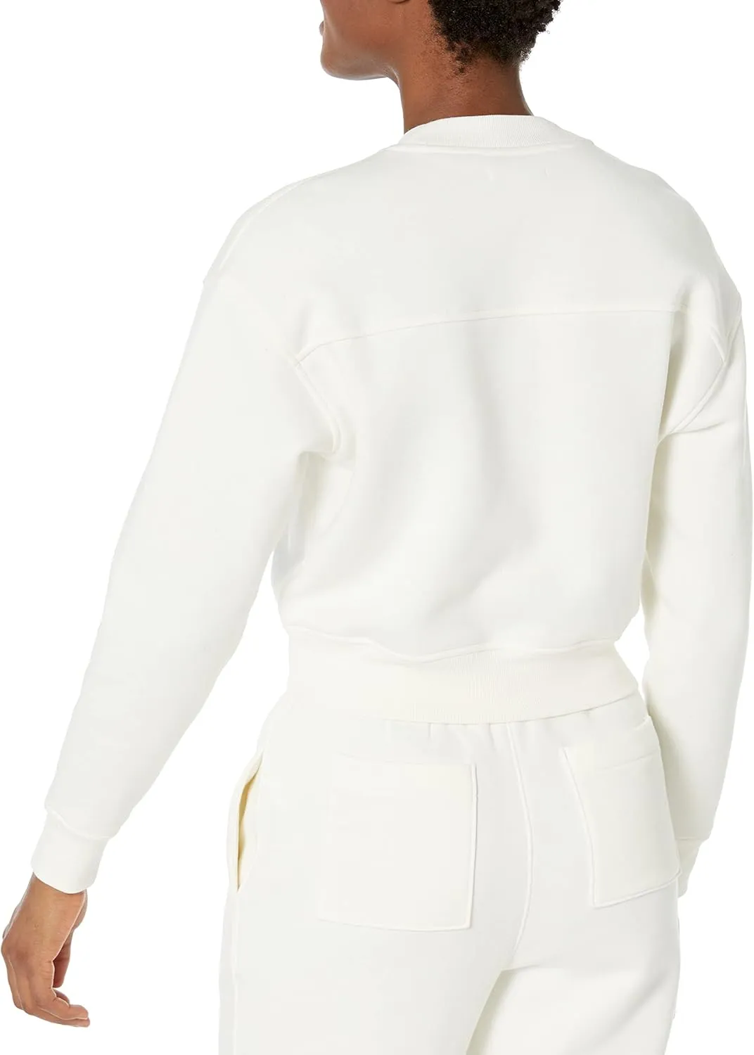 Amazon Essentials Women's Cropped Drop Shoulder Sweatshirt (Available in Plus Size)